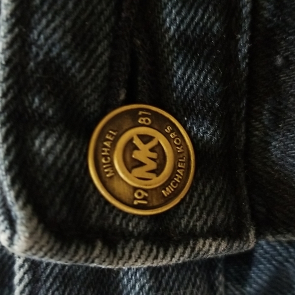 Michael Kors Shorts - Picture 5 of 7